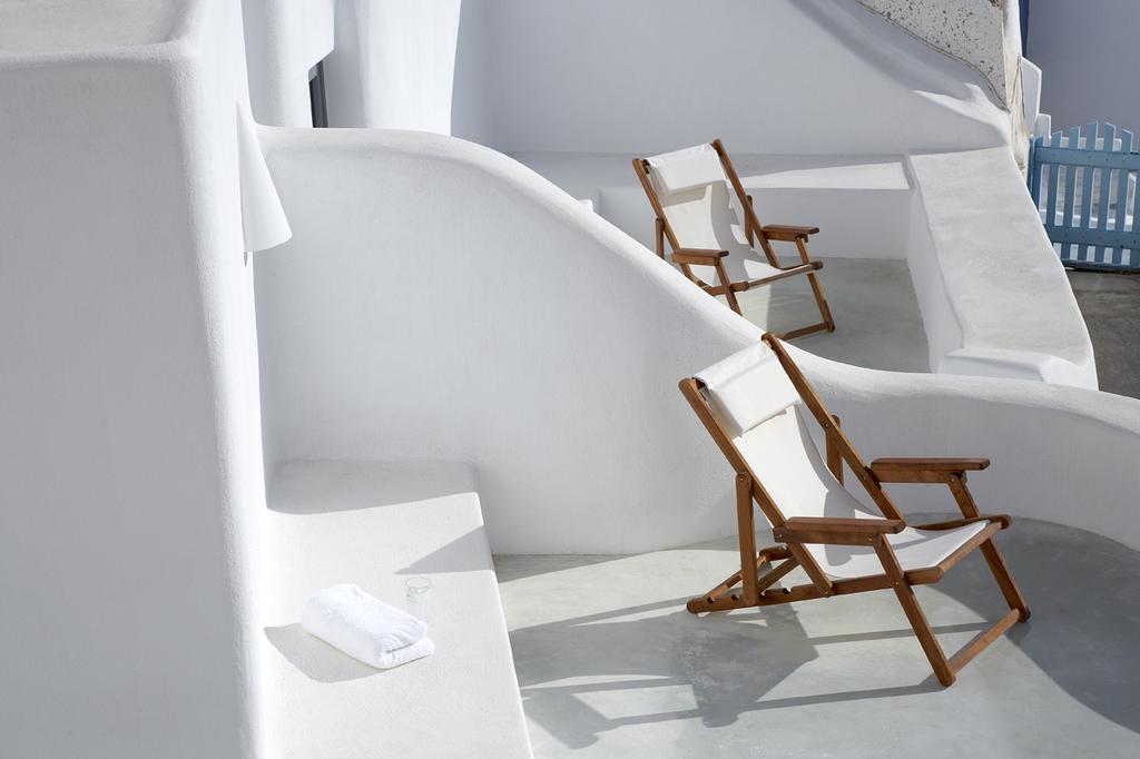 White Suite Oia  Luaran gambar