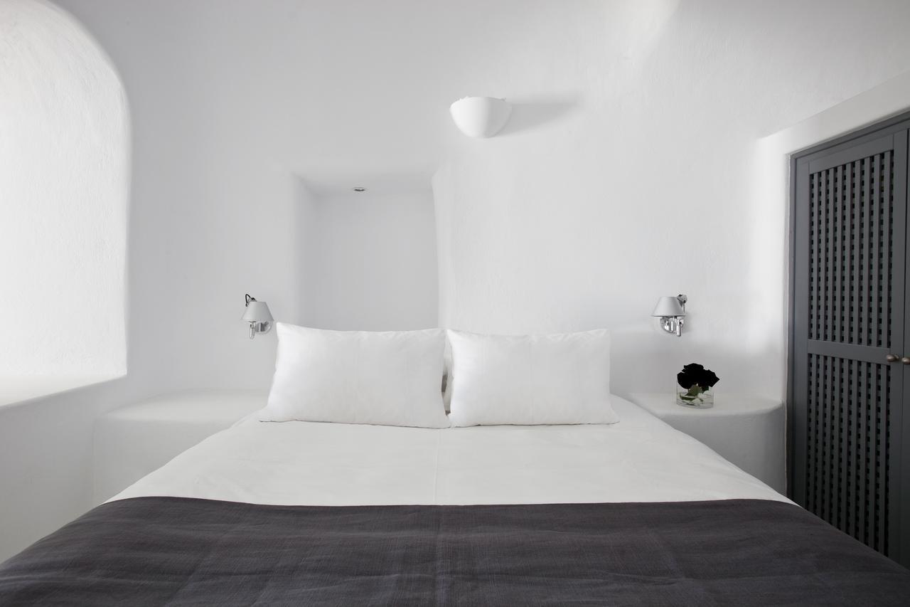 White Suite Oia  Luaran gambar