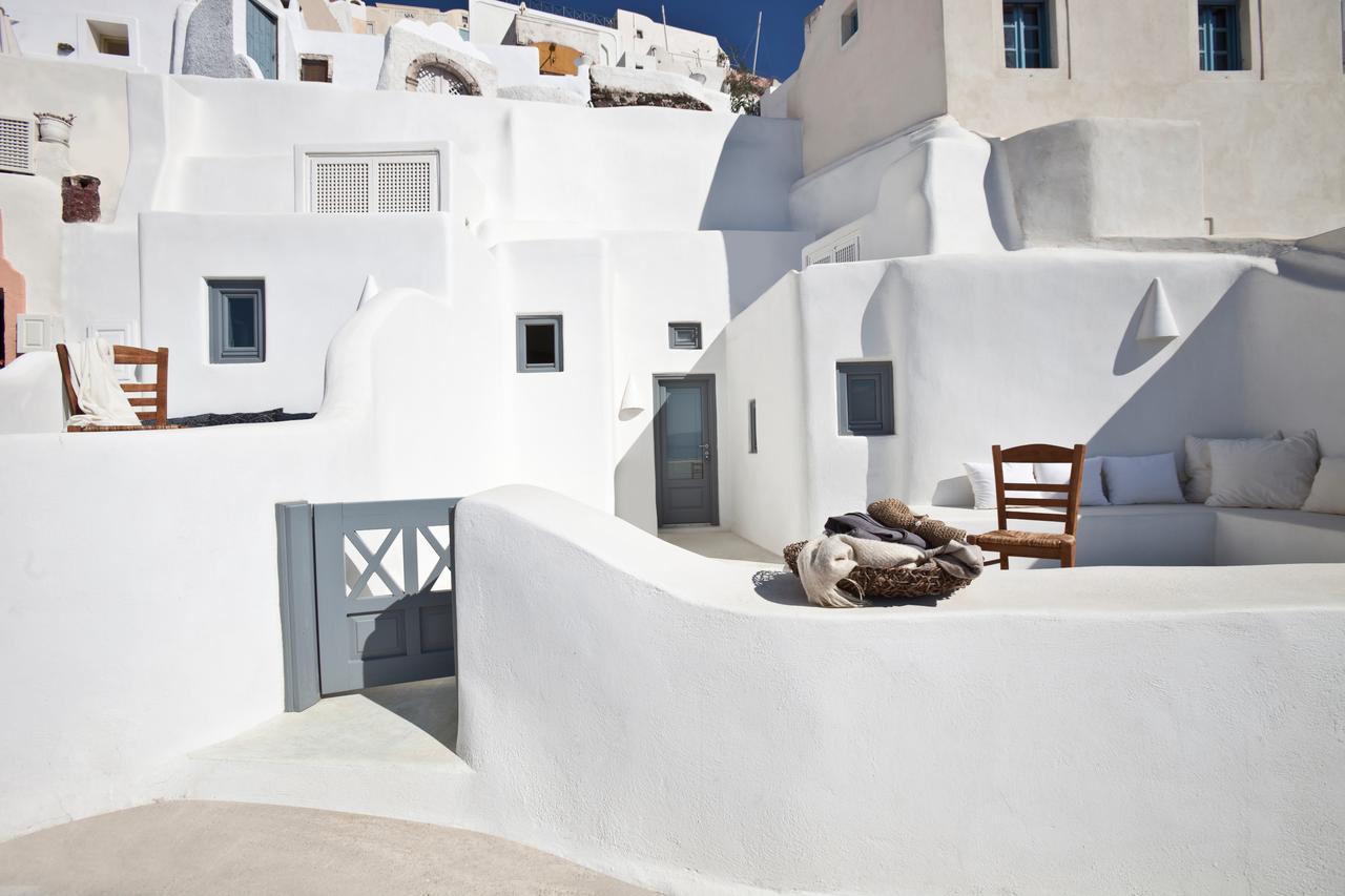 White Suite Oia  Luaran gambar