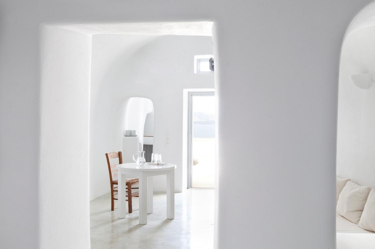 White Suite Oia  Luaran gambar