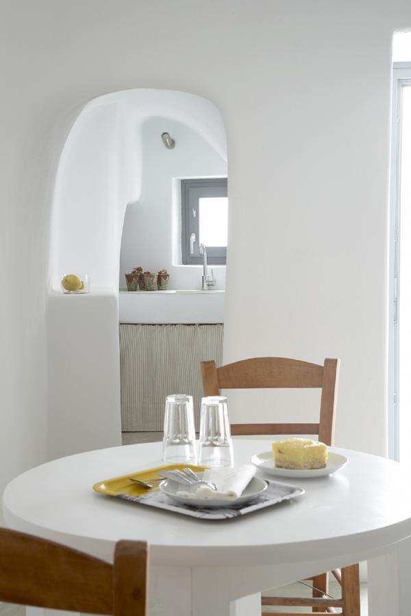 White Suite Oia  Luaran gambar