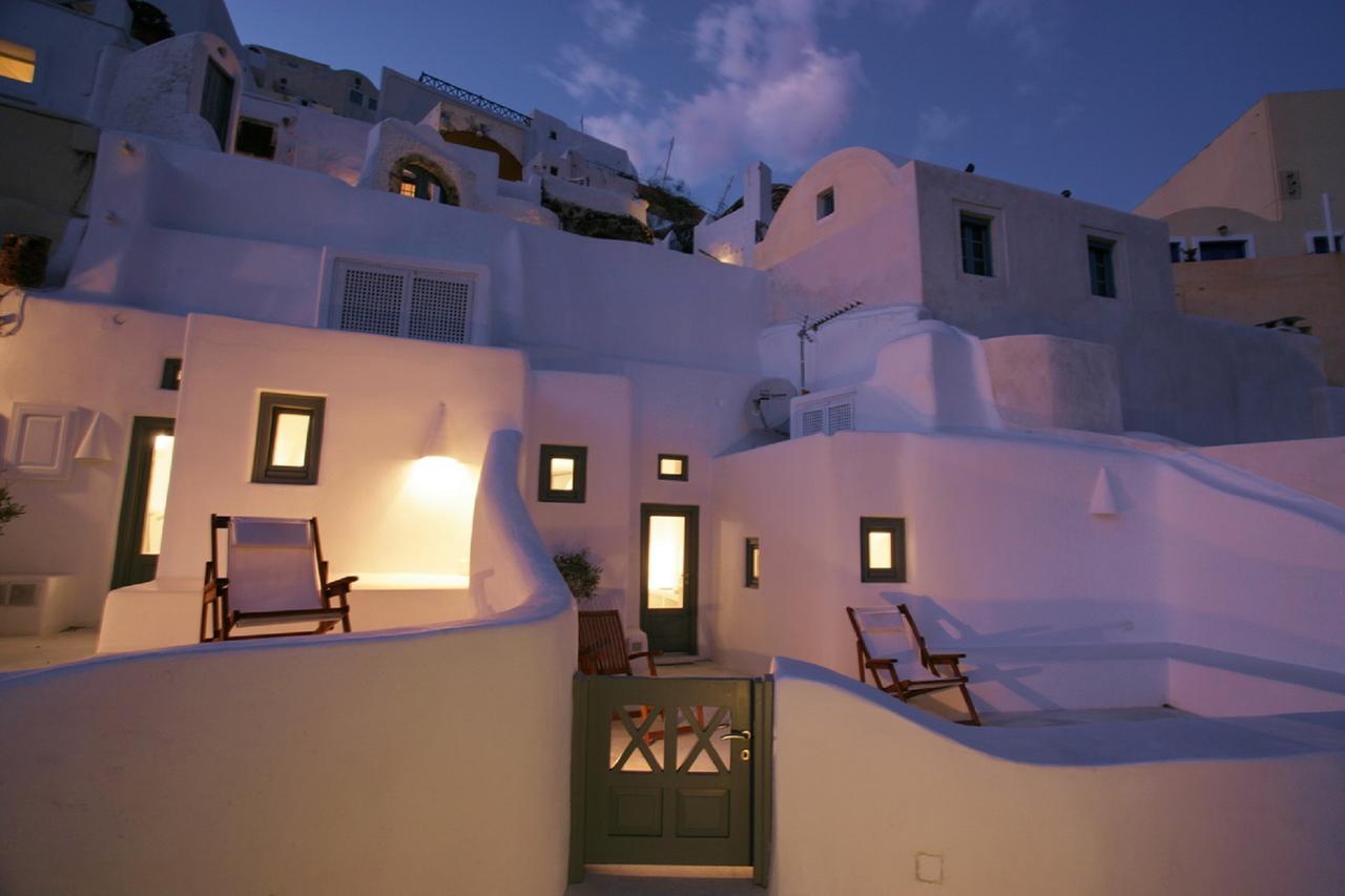 White Suite Oia  Luaran gambar