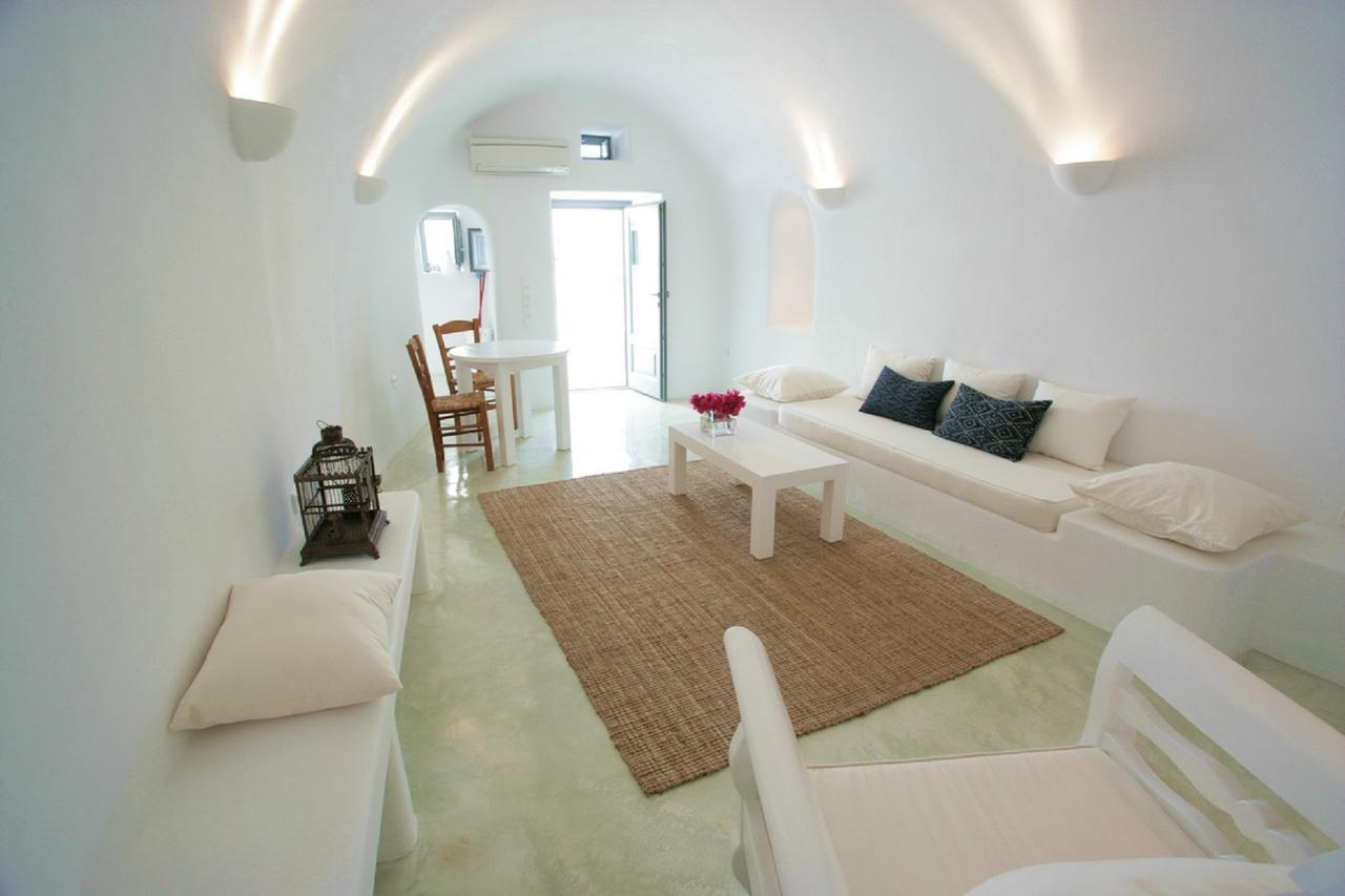 White Suite Oia  Luaran gambar